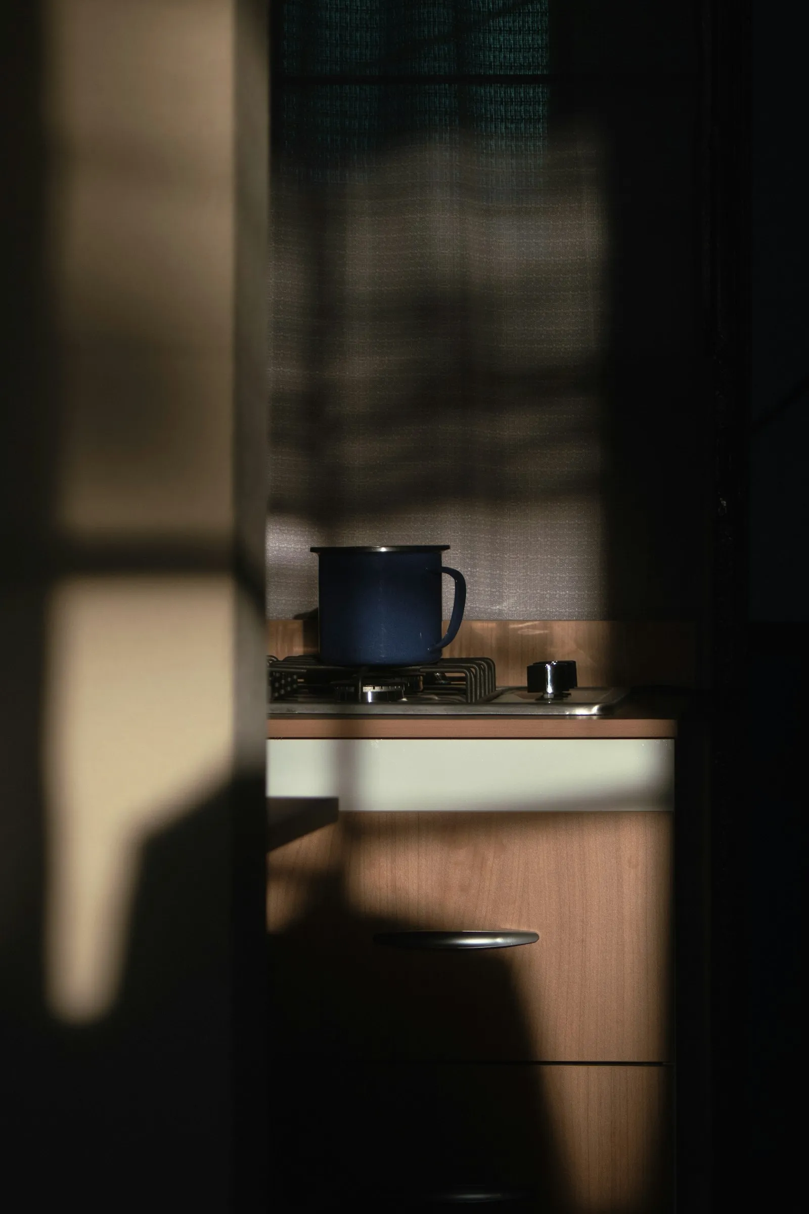 Two different mugs steaming side by side